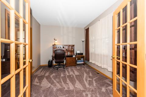 9793 Compton Dr, Huntley, IL 60142 photo 4