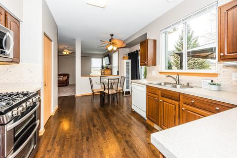 9793 Compton Dr, Huntley, IL 60142 photo 6