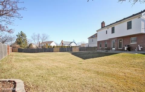 630 Bending Ct, Des Plaines, IL 60016 photo 23