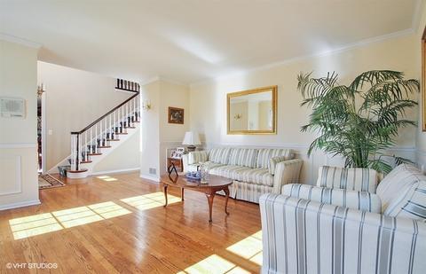 630 Bending Ct, Des Plaines, IL 60016 photo 9