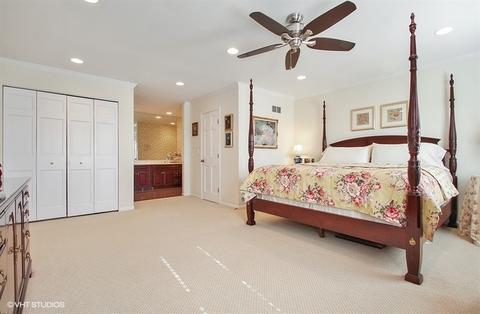 630 Bending Ct, Des Plaines, IL 60016 photo 12