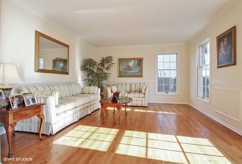 630 Bending Ct, Des Plaines, IL 60016 photo 8