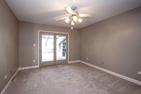 1630 Pebble Beach Dr, Hoffman Estates, IL 60169 photo 8