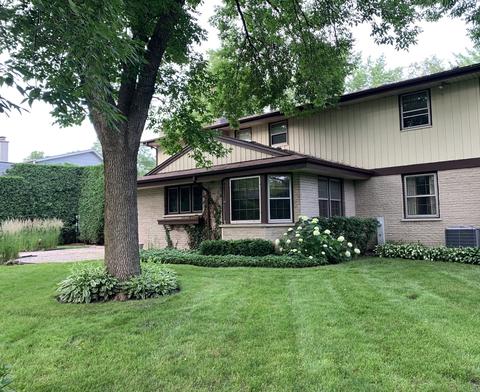 1710 Silverpine Dr, Northbrook, IL 60062 photo 13