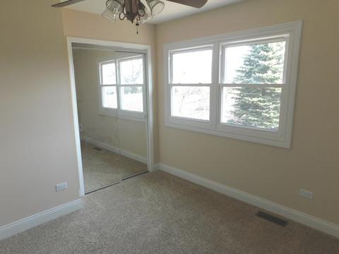 498 Longtree Dr, Wheeling, IL 60090 photo 17
