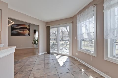 712 Brandon Pl, Wheeling, IL 60090 photo 10