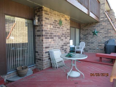 905 Kenneth Cir, Elgin, IL 60120 photo 3