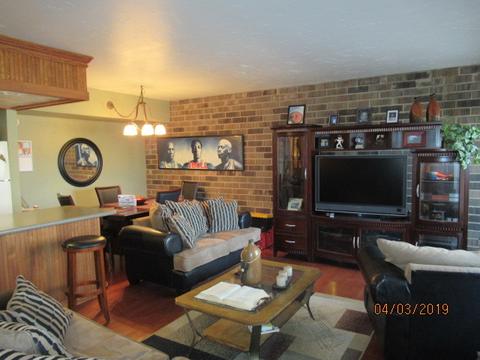 905 Kenneth Cir, Elgin, IL 60120 photo 7