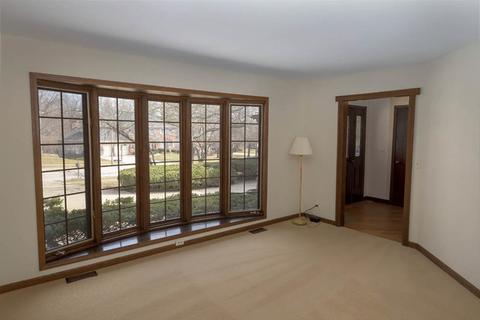 1328 E Gartner Rd, Naperville, IL 60540 photo 11