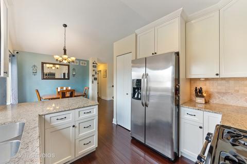 413 Harvard Ln, Bartlett, IL 60103 photo 6
