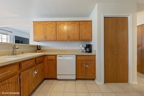 1122 E Treeline Dr, Lockport, IL 60441 photo 5