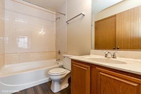 358 Chaparral Cir, Elgin, IL 60120 photo 11