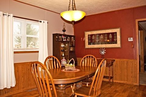 211 Washington St, Buda, IL 61314 photo 5