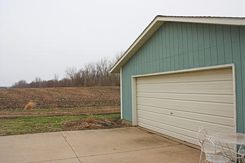 211 Washington St, Buda, IL 61314 photo 23