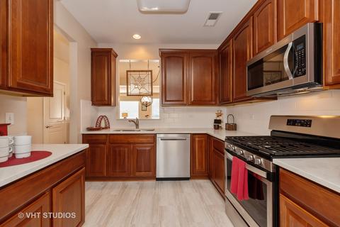 2461 Rolling Rdg, Elgin, IL 60124 photo 6