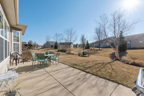2461 Rolling Rdg, Elgin, IL 60124 photo 16