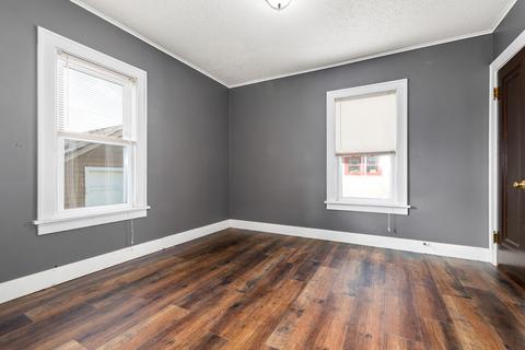 605 Forest Ave, Aurora, IL 60505 photo 9