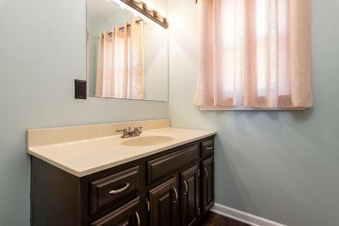 605 Forest Ave, Aurora, IL 60505 photo 10