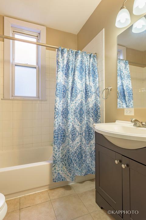 521 E 41st St, Chicago, IL 60653 photo 25