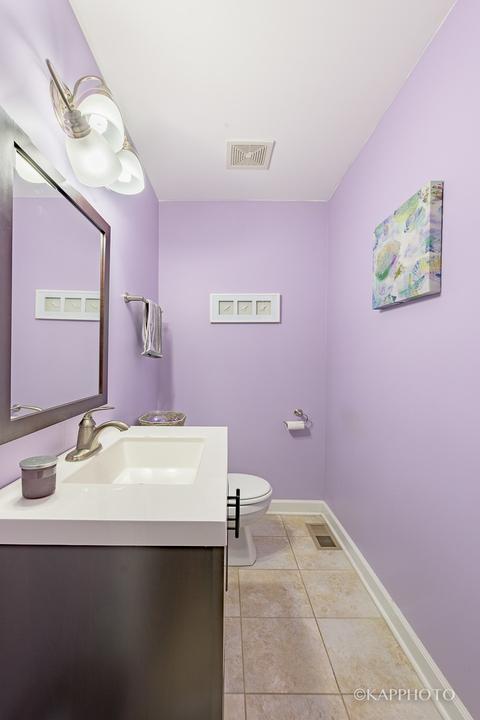 521 E 41st St, Chicago, IL 60653 photo 27