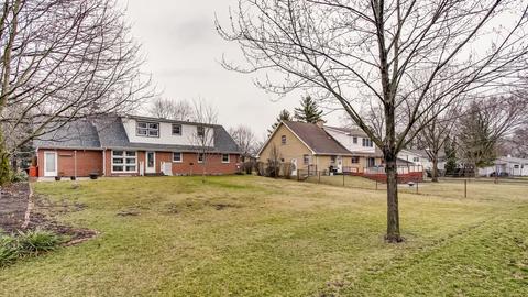 452 Pinecroft Dr, Roselle, IL 60172 photo 26