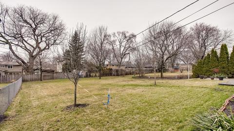 452 Pinecroft Dr, Roselle, IL 60172 photo 27