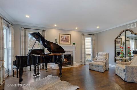 1190 Midwest Ln, Wheaton, IL 60189 photo 8