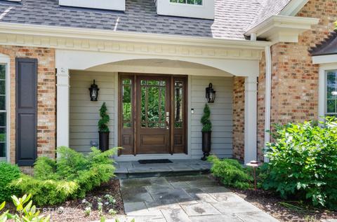 1190 Midwest Ln, Wheaton, IL 60189 photo 2