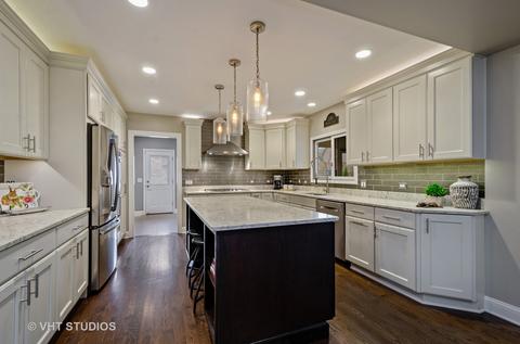 1190 Midwest Ln, Wheaton, IL 60189 photo 10