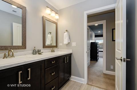 1190 Midwest Ln, Wheaton, IL 60189 photo 23