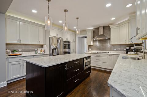 1190 Midwest Ln, Wheaton, IL 60189 photo 12