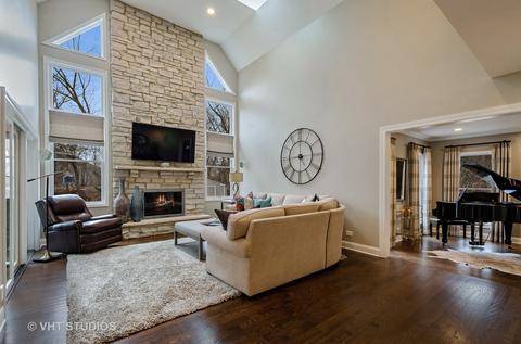 1190 Midwest Ln, Wheaton, IL 60189 photo 16
