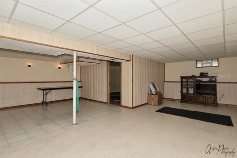 413 N Kent Rd, Mchenry, IL 60051 photo 18