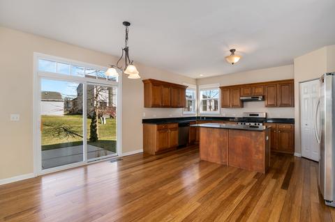 222 Atwell St, Elgin, IL 60124 photo 9