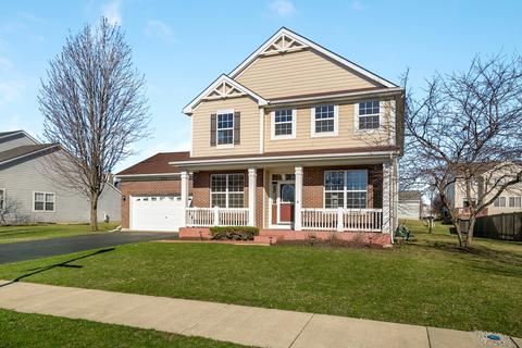 222 Atwell St, Elgin, IL 60124 photo 2