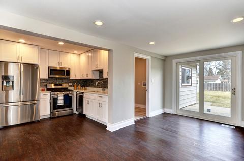 540 Kingman Ln, Hoffman Estates, IL 60169 photo 7