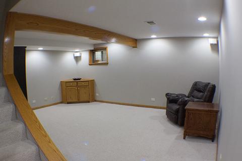 570 Trinity Ter, Elgin, IL 60123 photo 34