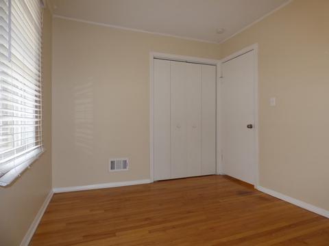 1233 Howard Ave, Berkeley, IL 60163 photo 10