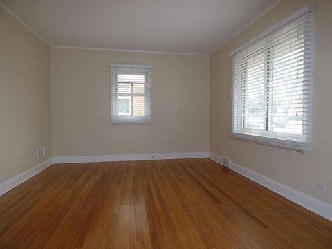 1233 Howard Ave, Berkeley, IL 60163 photo 3