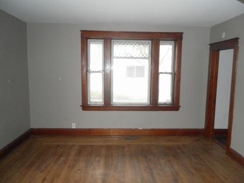 409 Eleanor St, Thornton, IL 60476 photo 4