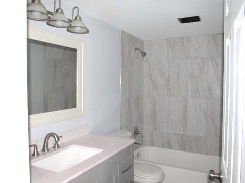 914 Royal Dr, Mchenry, IL 60050 photo 9