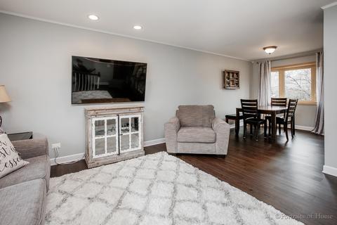1211 Coolidge Ave, Wheaton, IL 60189 photo 2