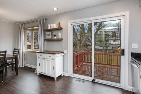 1211 Coolidge Ave, Wheaton, IL 60189 photo 9