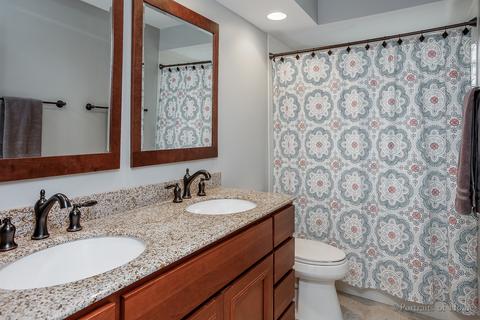 1211 Coolidge Ave, Wheaton, IL 60189 photo 4