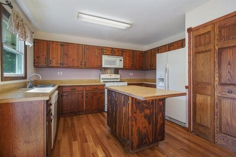 1187 Independence Dr, Bartlett, IL 60103 photo 3