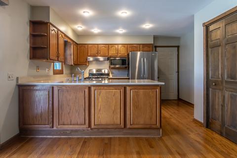 2425 Amy Ln, Aurora, IL 60506 photo 9