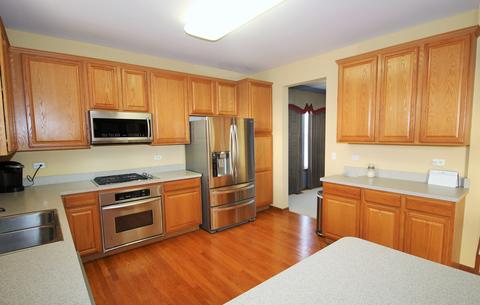 369 Sterling Cir, Cary, IL 60013 photo 6