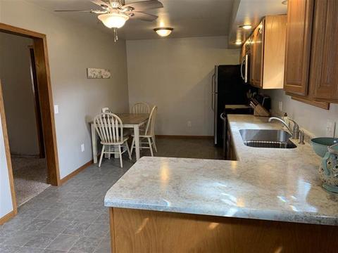 612 E Colden St, Polo, IL 61064 photo 5