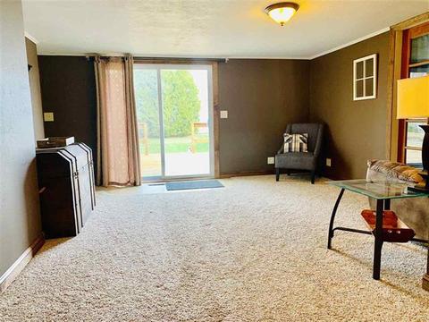 612 E Colden St, Polo, IL 61064 photo 8