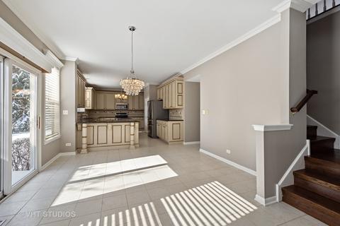 5307 Galloway Dr, Hoffman Estates, IL 60192 photo 6